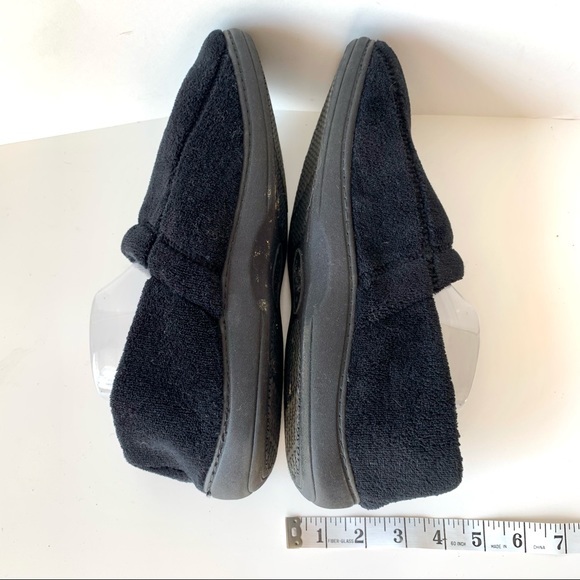 ISOTONER Furry Machine Washable Slippers—SZ. 11/12 - Picture 7 of 13
